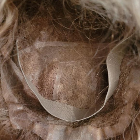 Wig - Picture 2 of 3